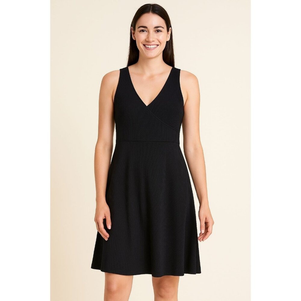 Lolë Black Ribbed Sleeveless Dress Womens L Back Cutout Athleisure Minimalist